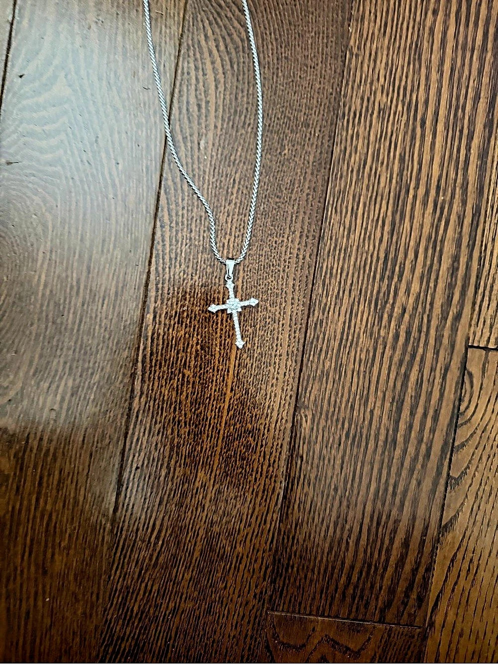 Cross Pendant Necklace in Silver